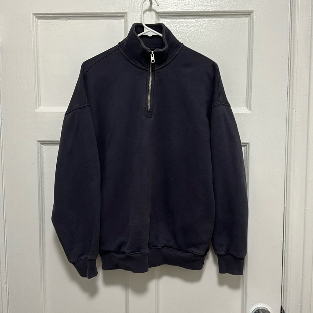 ARITZIA TNA Cozy navy blue quarter zip